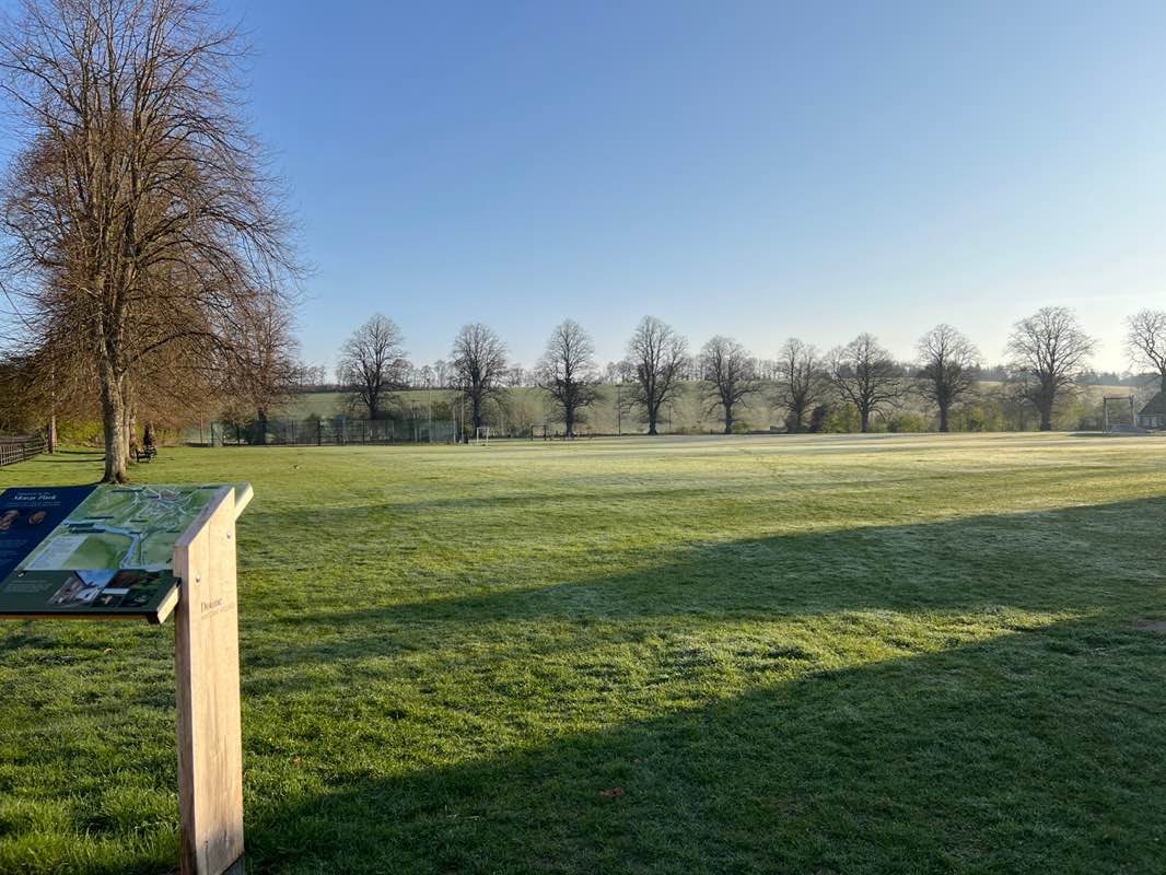 walking near me in Moray Park in spring