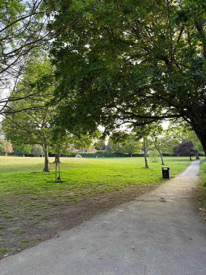 walking near me in Hollydale Recreation Grounds in spring