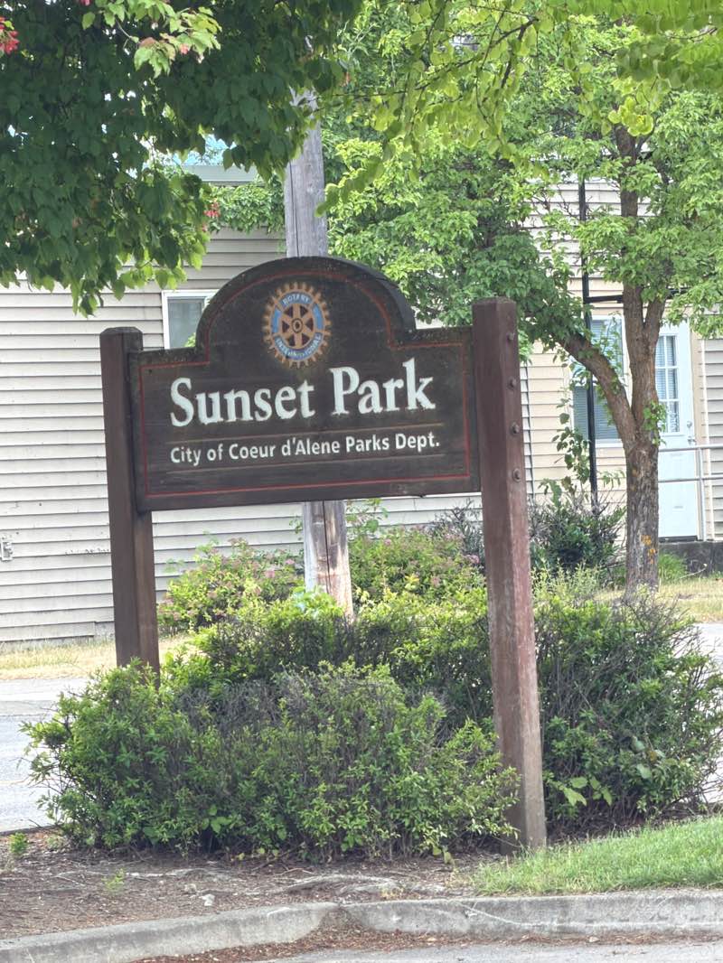 walking near me in Sunset Park in summer