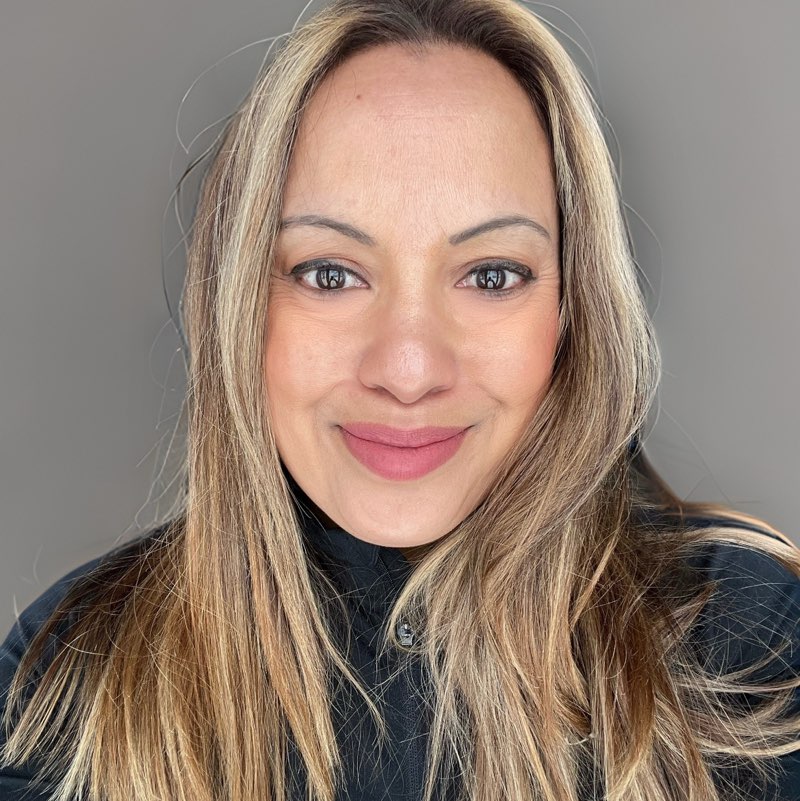 Natasha 🇨🇦 profile