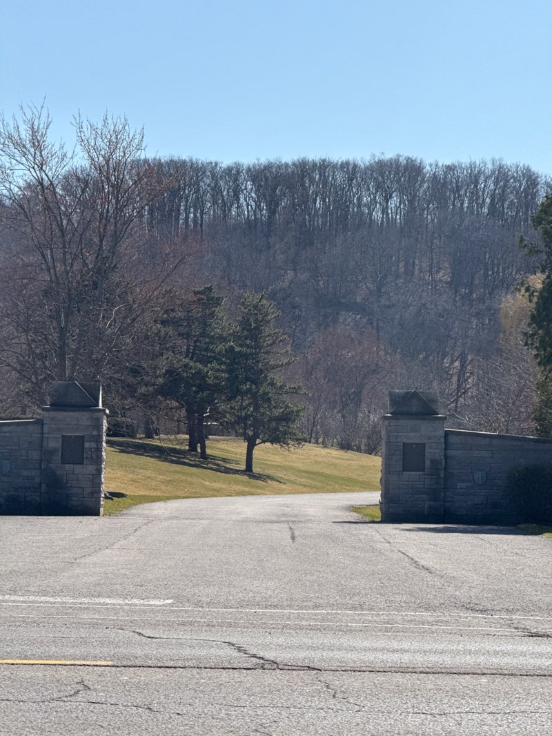 walking near me in Centenial Park in spring