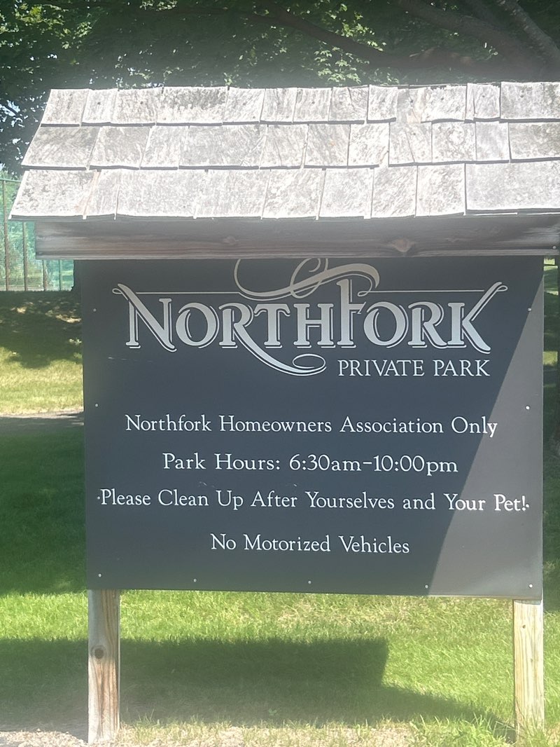 walking near me in Northfork Park in summer