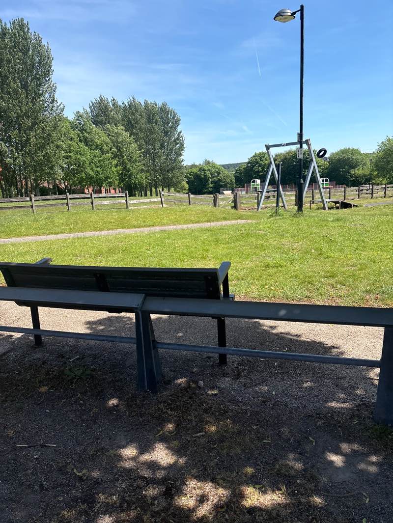 walking near me in Peafield Park in summer