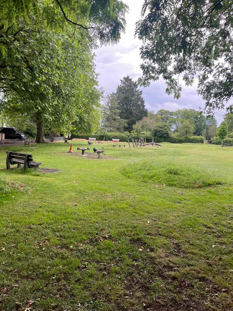 walking near me in Victoria Park in summer