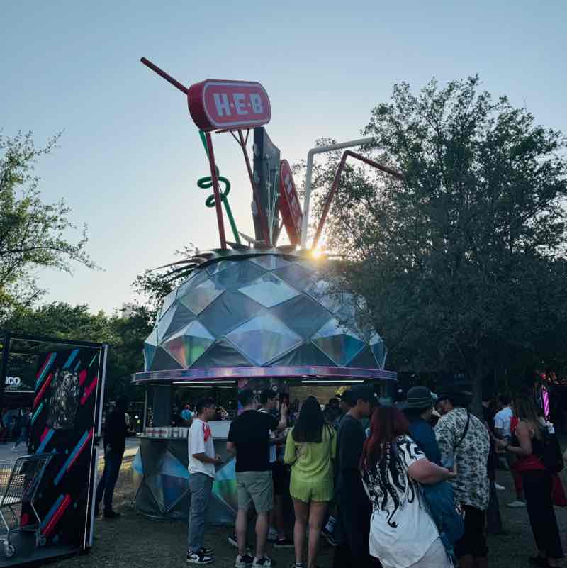 Gabriel Carrillo post 1