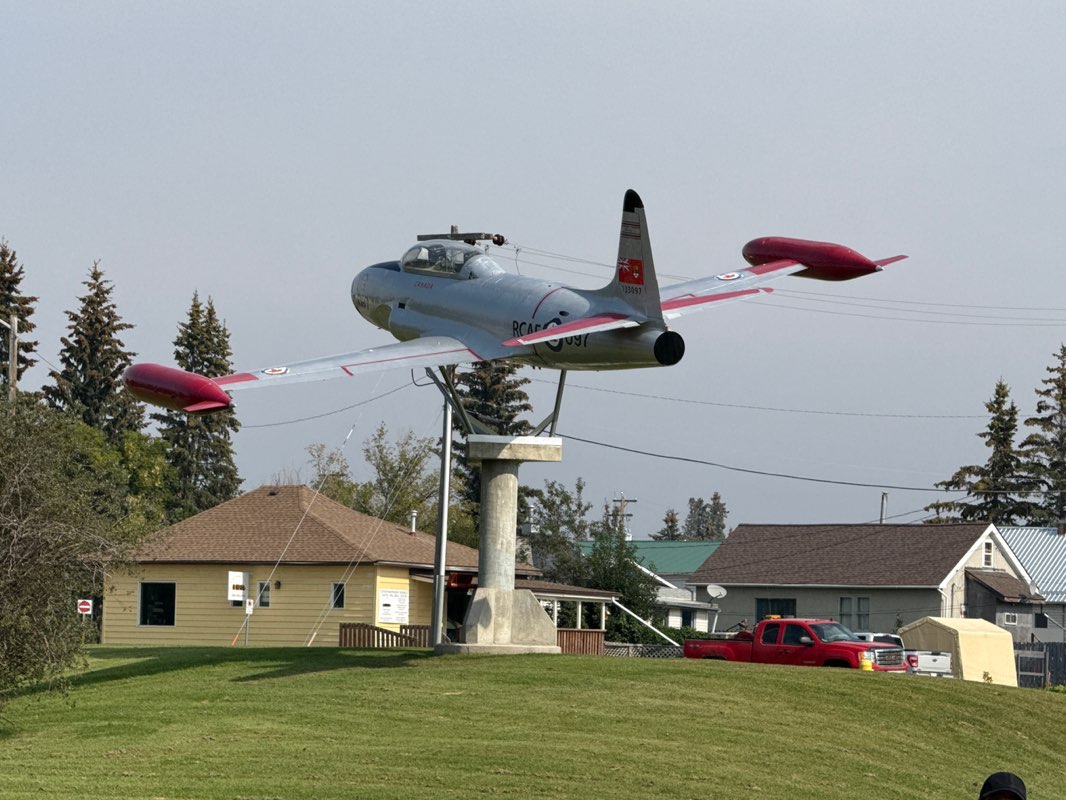 walking near me in Centennial Park in autumn