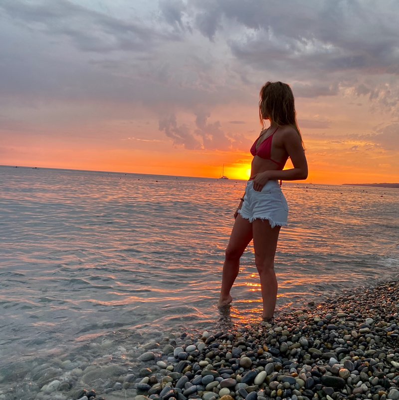 Анастасия 🙋‍♀️🚶‍♀️‍➡️
