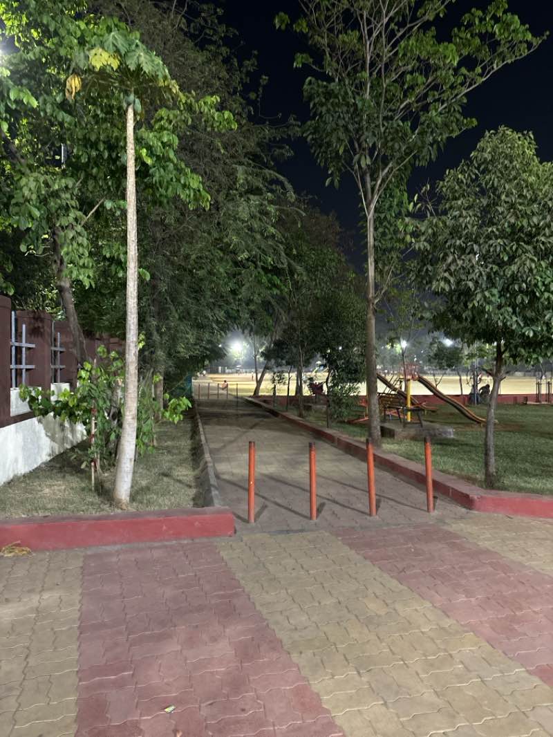 walking near me in Phadake Maindan in spring