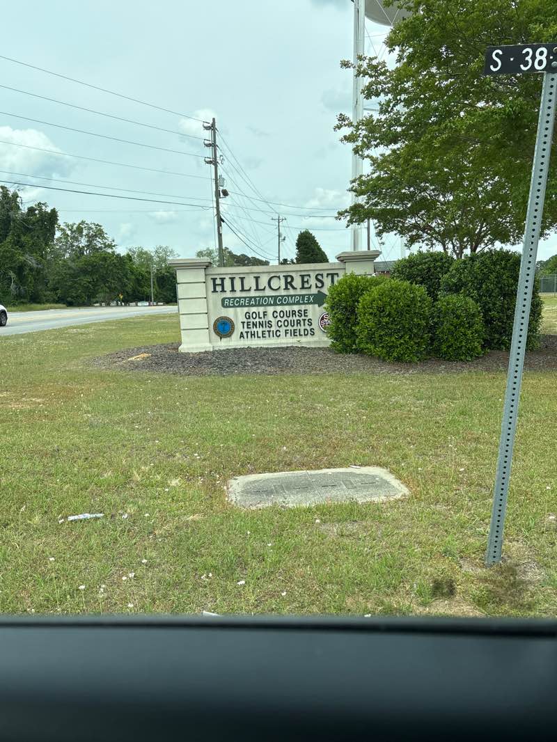 walking near me in Hillcrest Recreational Park in spring