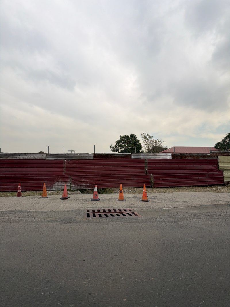 walking near me in Old Nayong Pilipino in winter