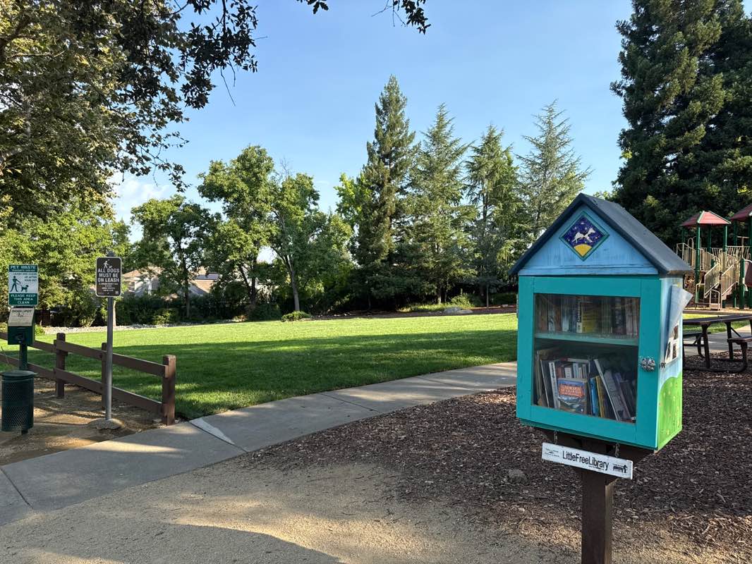 walking near me in Waterford Park in autumn