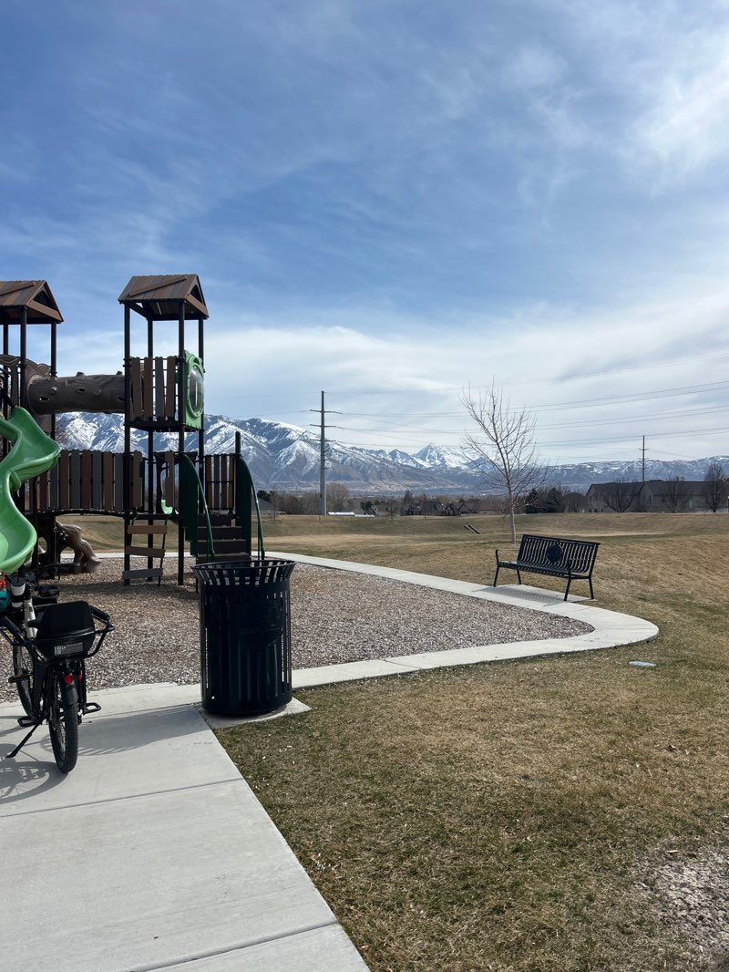 walking near me in Beckstead Park in spring