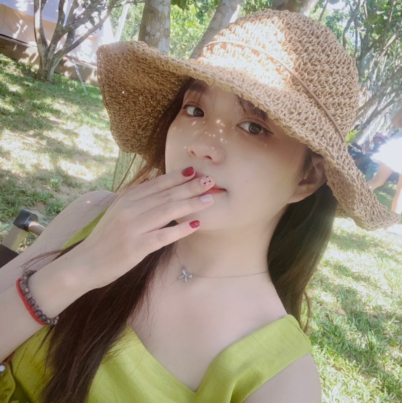 Hồ Thị Uyển Nhi profile