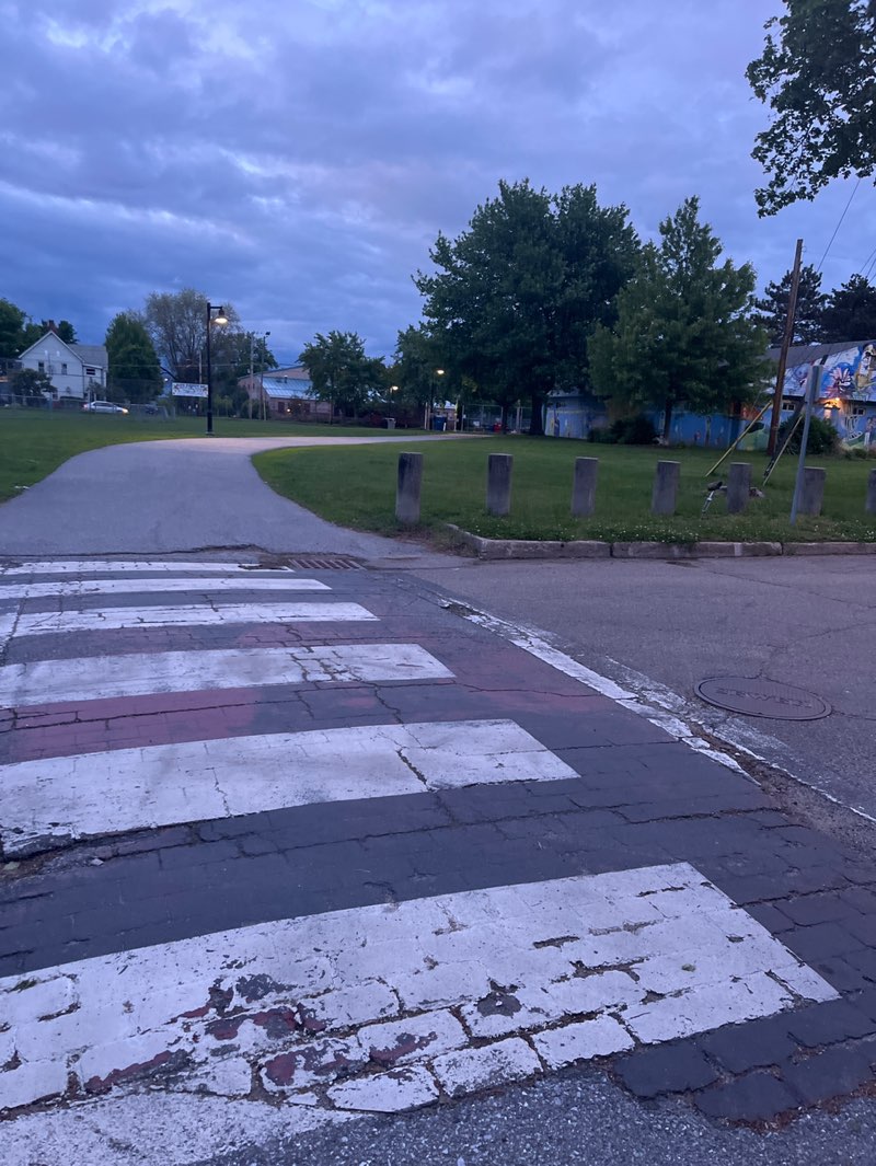 walking near me in Roosevelt Park in summer