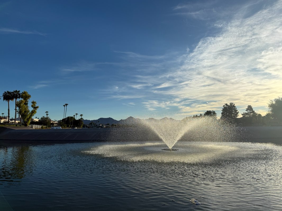 walking near me in Scottsdale Rotary Park in autumn