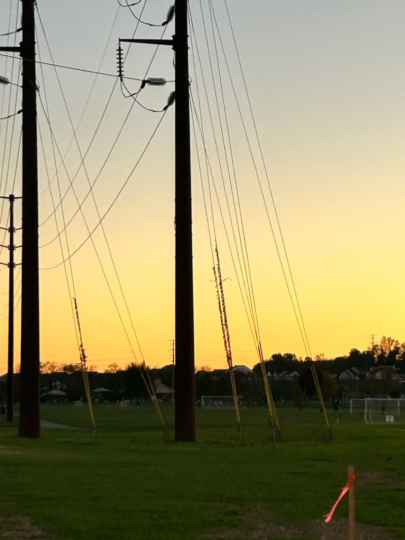 walking near me in Winding Hills Park (West) in autumn