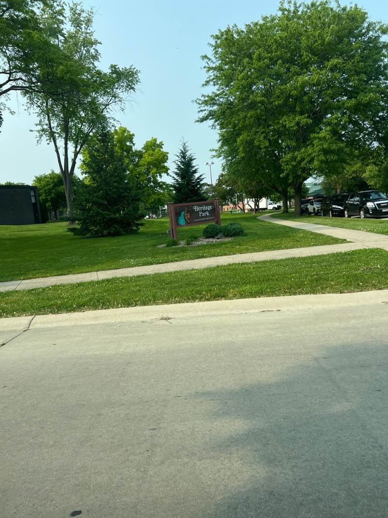 walking near me in Heritage Park in summer