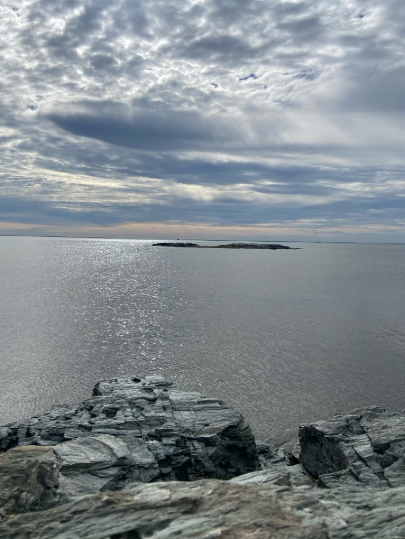 walking near me in Baldwin Plaza in autumn