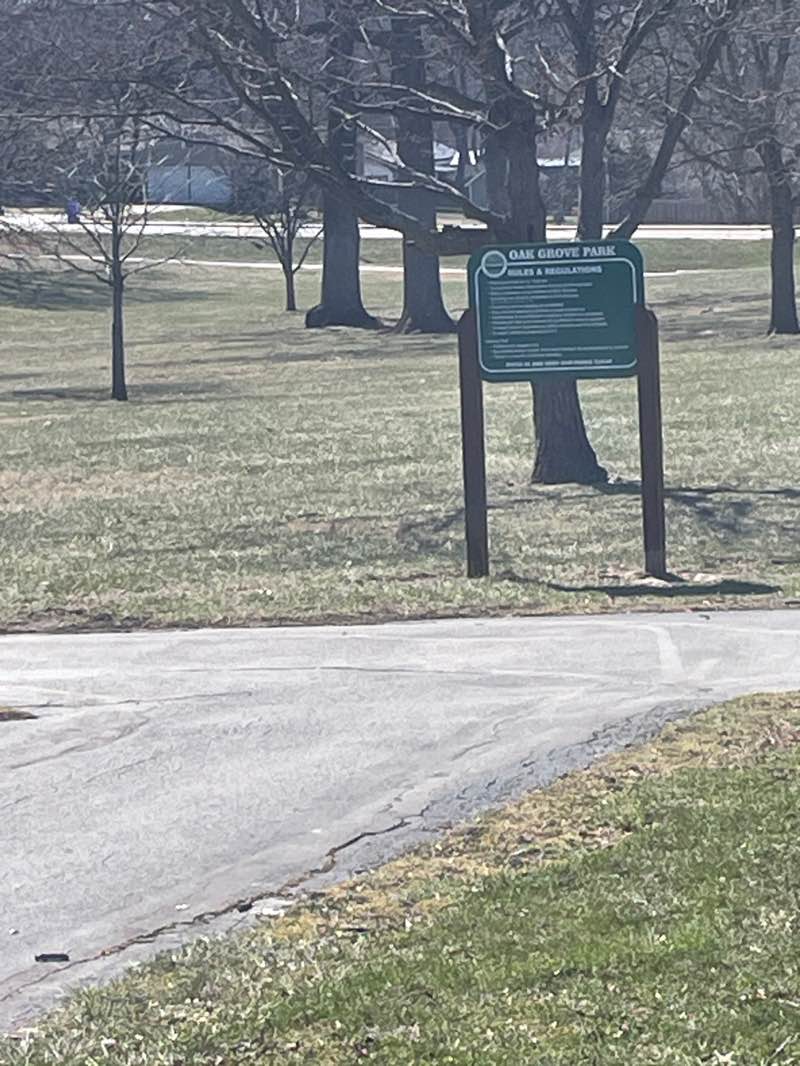 walking near me in Oak Grove Park in spring