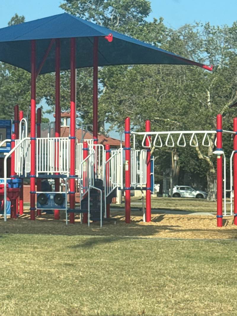 walking near me in Azusa City Park in summer