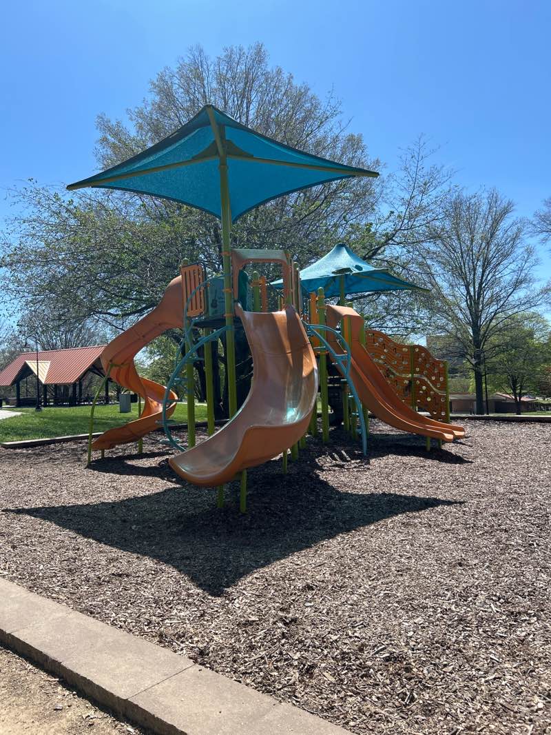 walking near me in Capaha Park in spring
