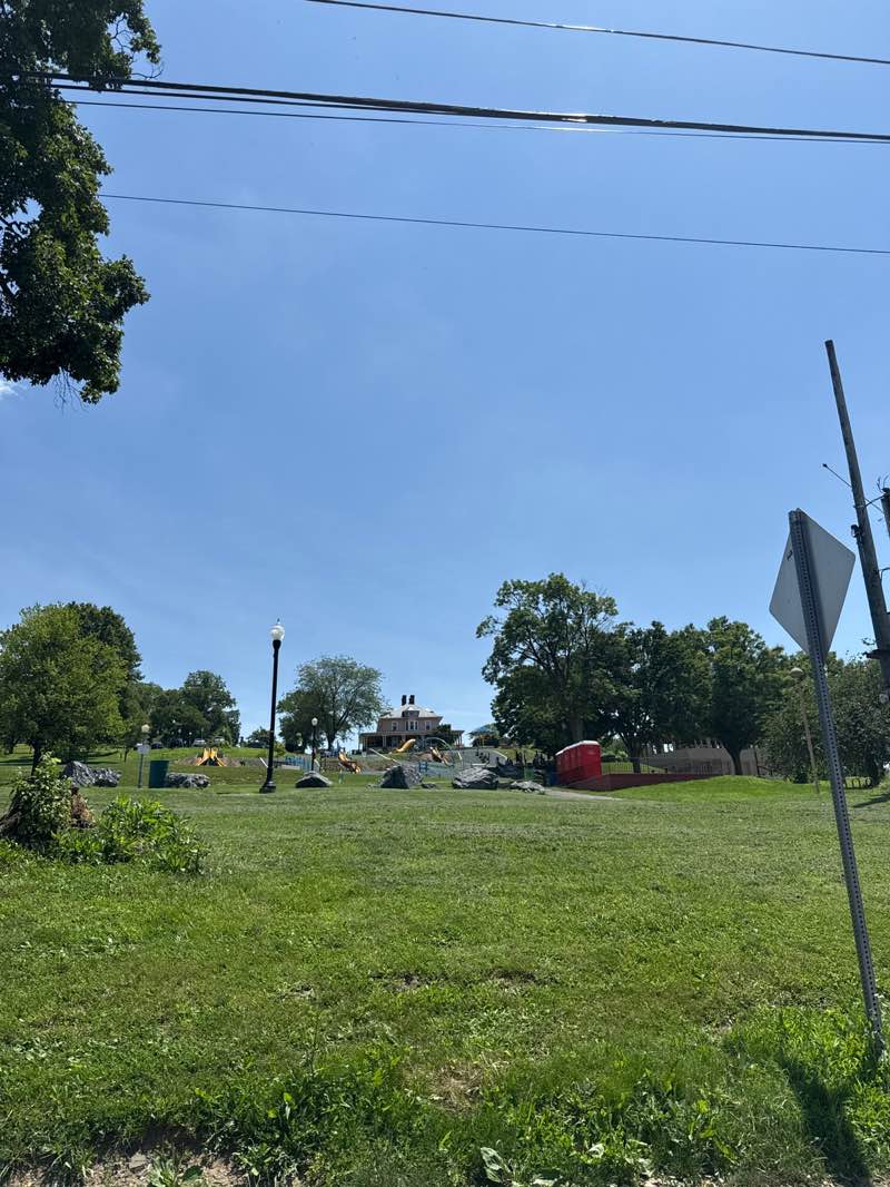 walking near me in Reservoir Park in summer