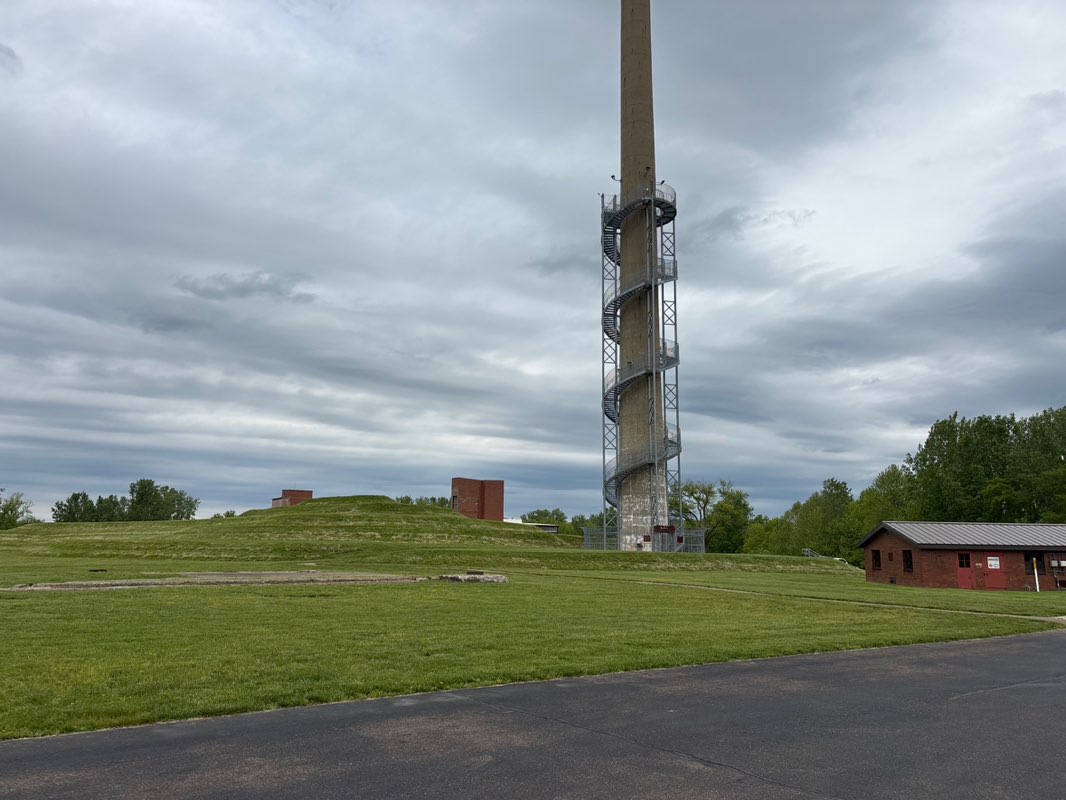 walking near me in Ariel-Foundation Park in spring