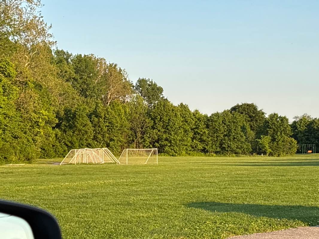 walking near me in Casto Park in summer