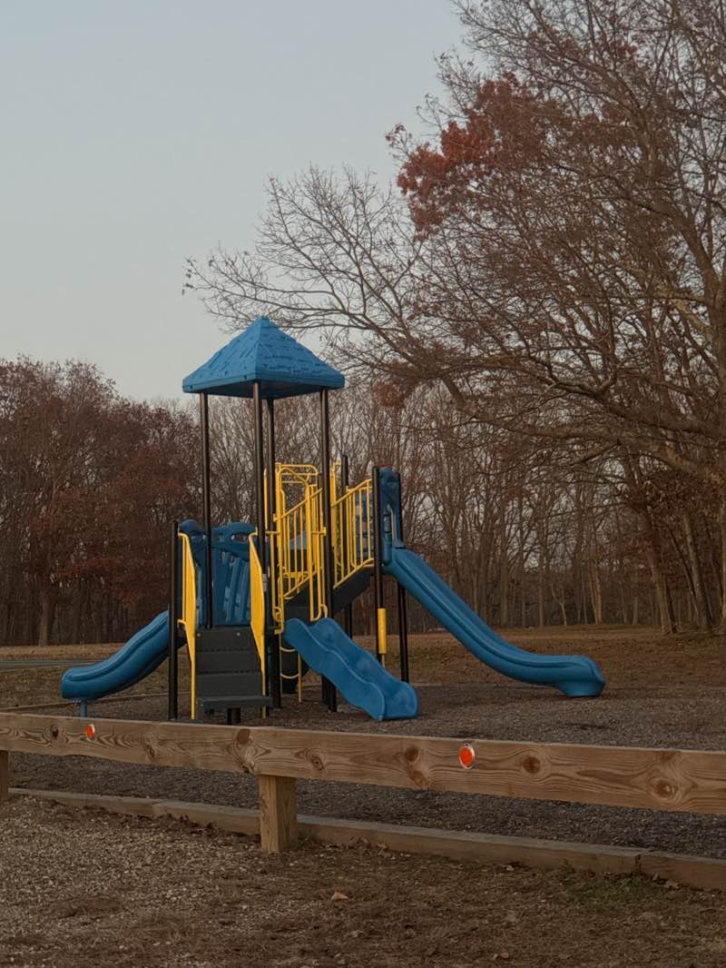 walking near me in Ramtown Manor Park in autumn
