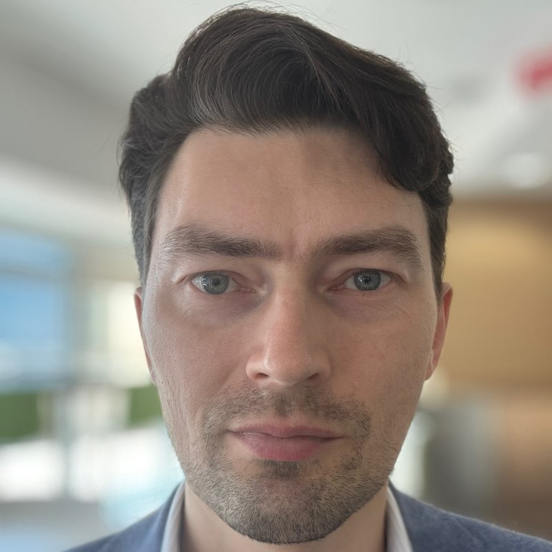 Alexander Volkov - UAE - 21323697