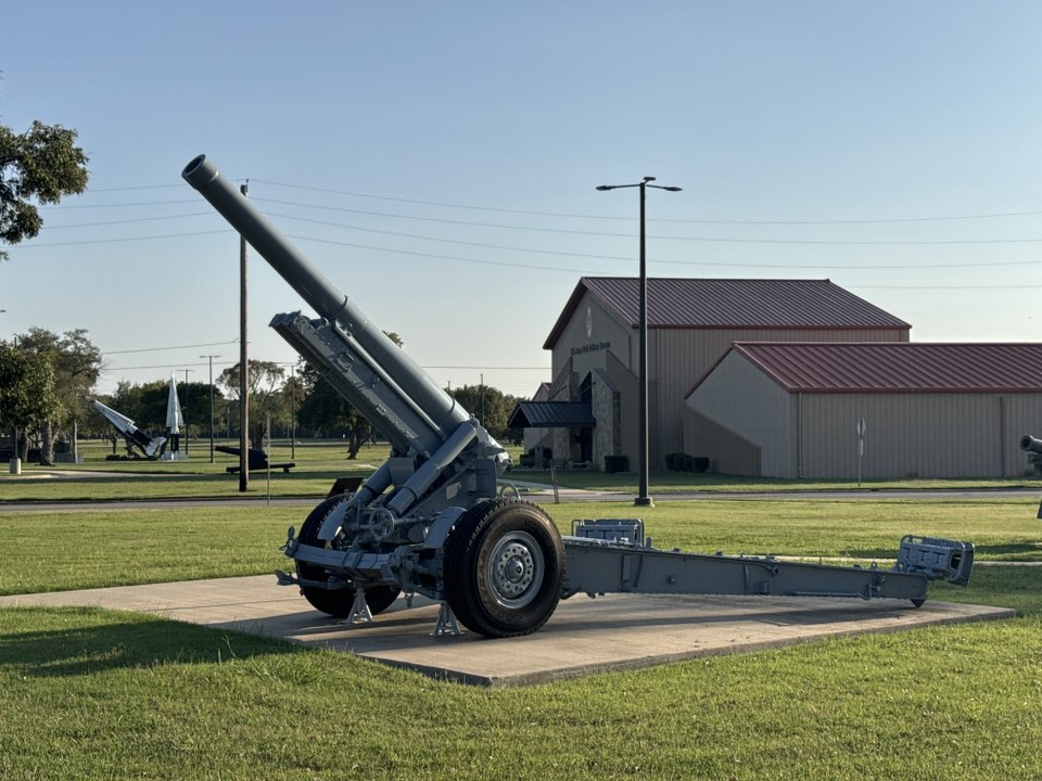 walking near me in Artillery Park in autumn