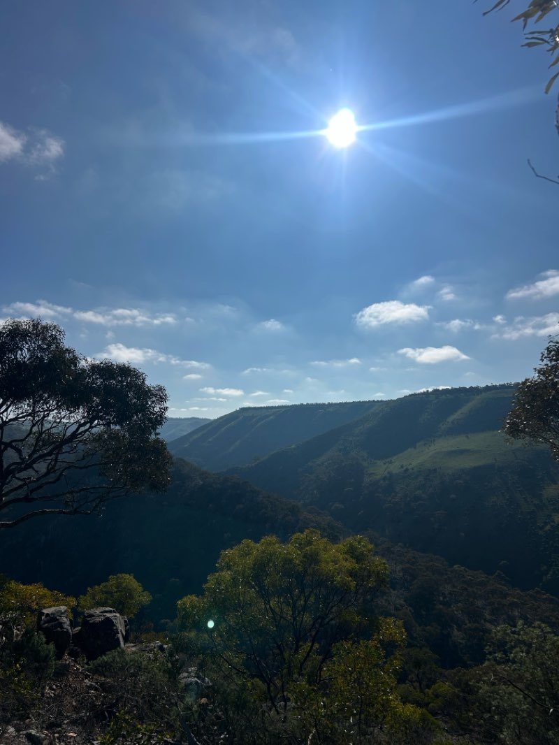 walking near me in Werribee Gorge State Park in summer