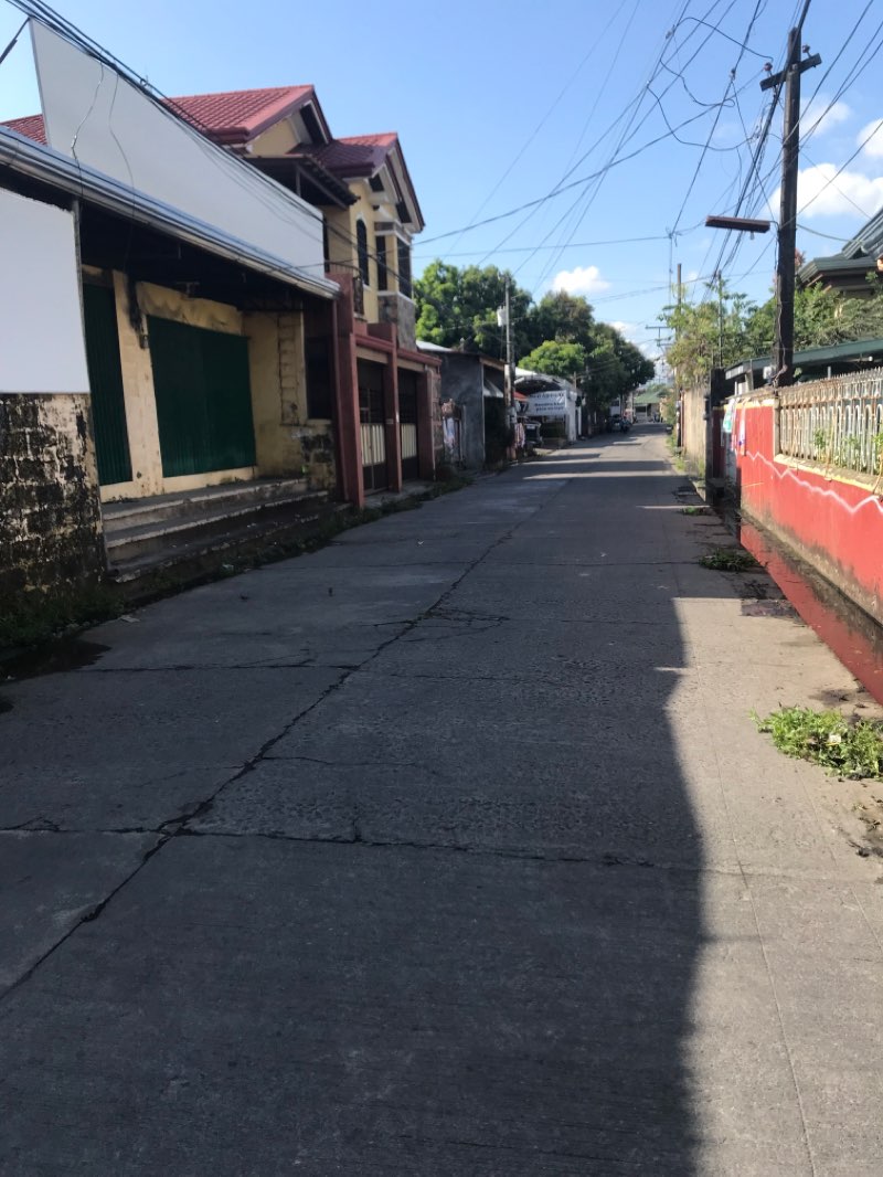 walking near me in Abucay Center Plaza Park in spring