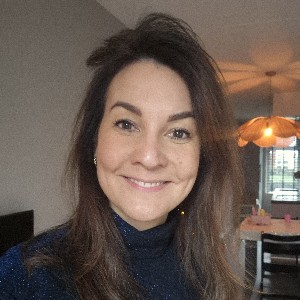 Manon van der Linde profile