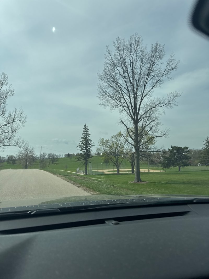 walking near me in Jones Park & Pool in spring