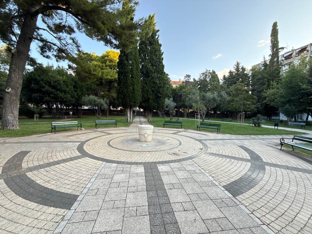 walking near me in Park Emanuela Vidovića in autumn