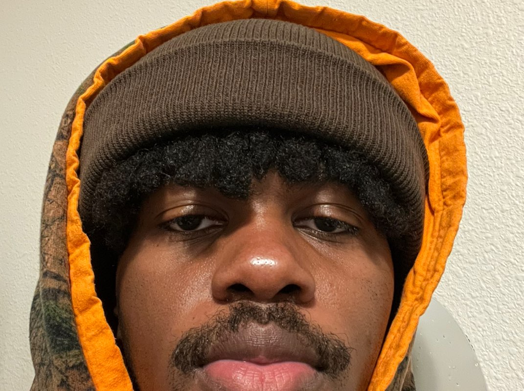 Ezra Green profile
