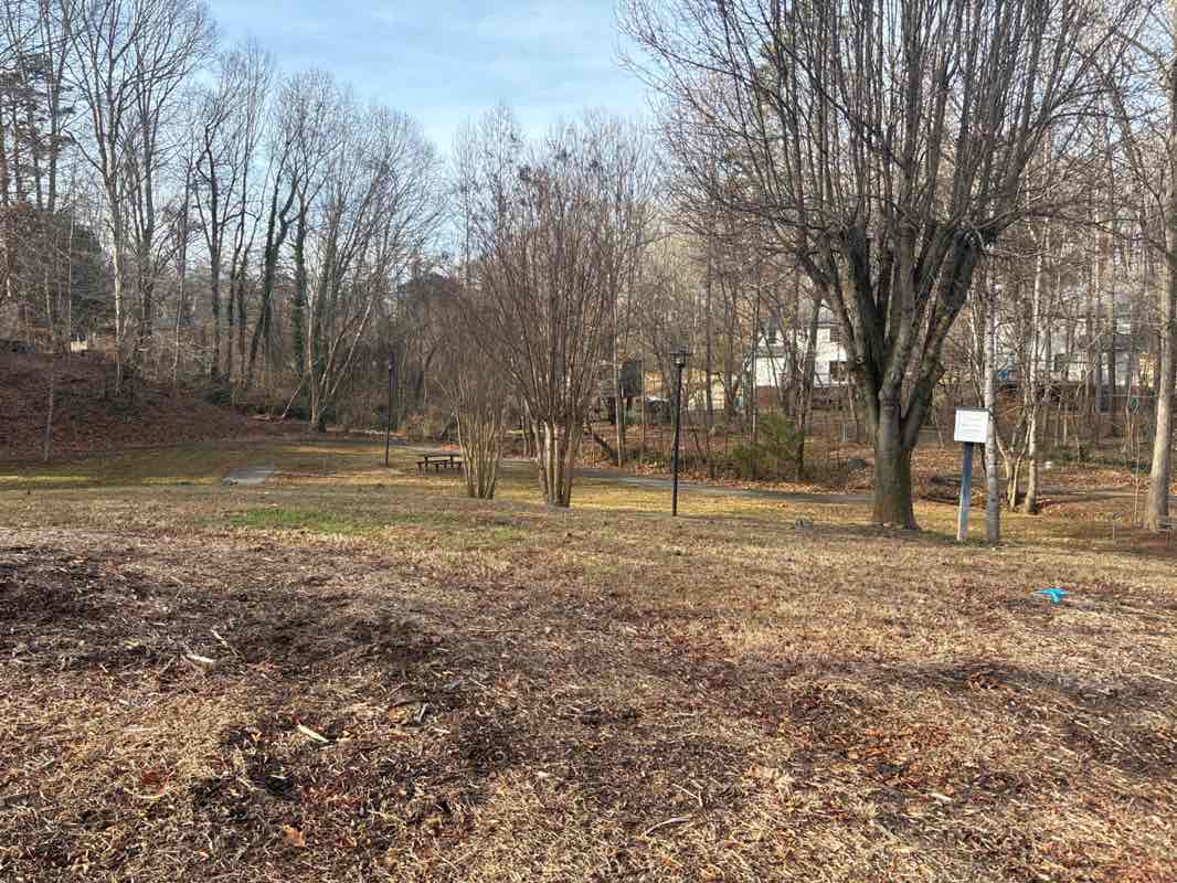 walking near me in Greendale Park in winter