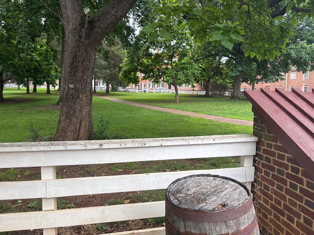 walking near me in Salem Square in spring