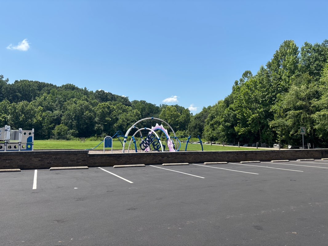 walking near me in Shaffner Park in summer