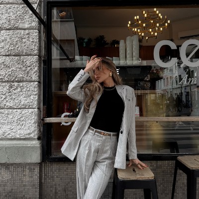 fit in Sandra post image