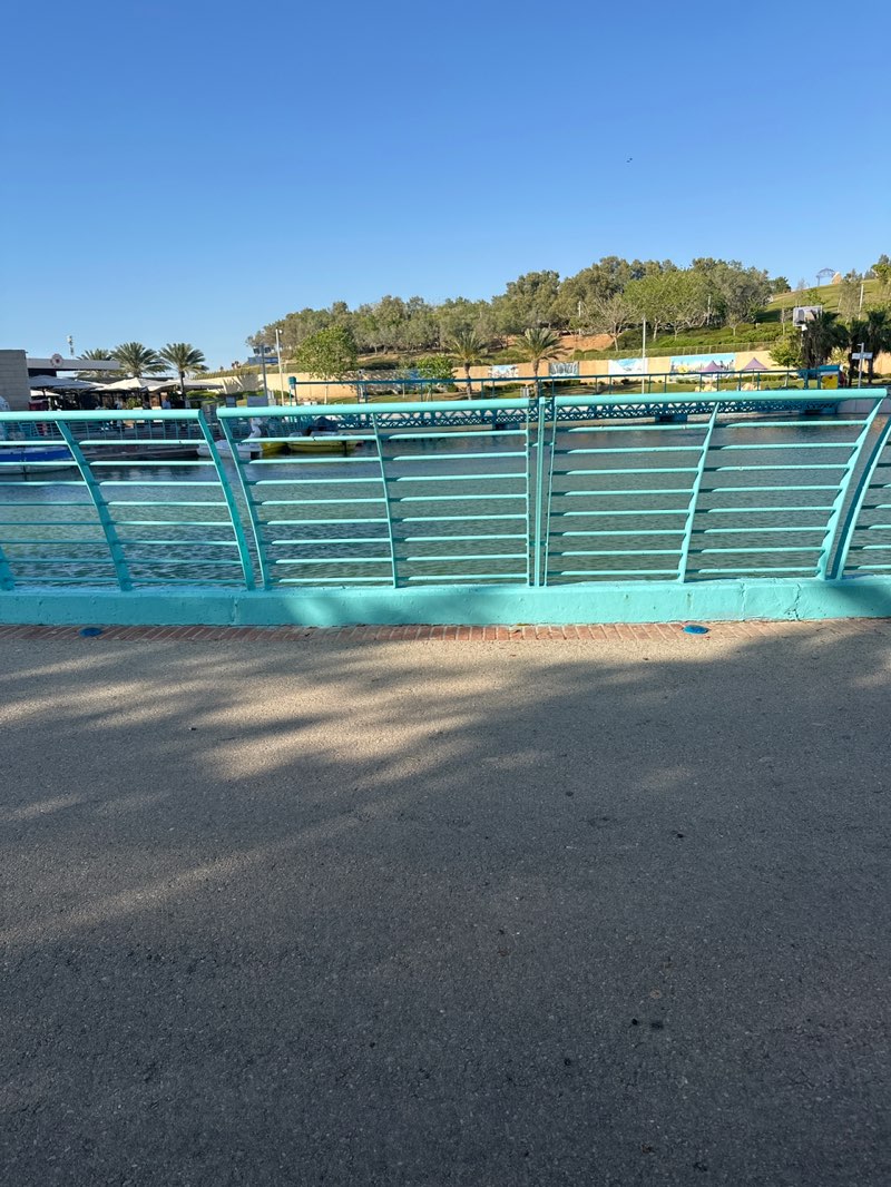 walking near me in Ashdod Yam Park in spring