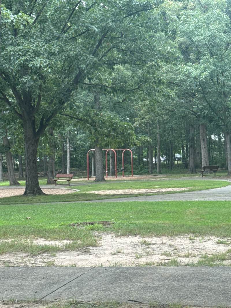 walking near me in Bruin Park in autumn