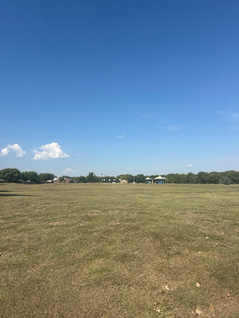walking near me in Don Misenhimer Park in autumn