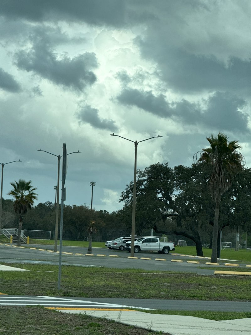walking near me in Anderson Snow Park in spring