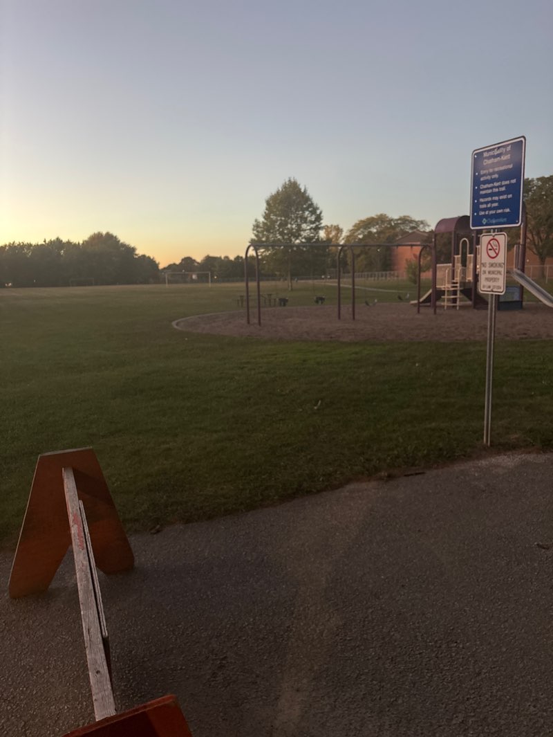 walking near me in Lark Park in autumn