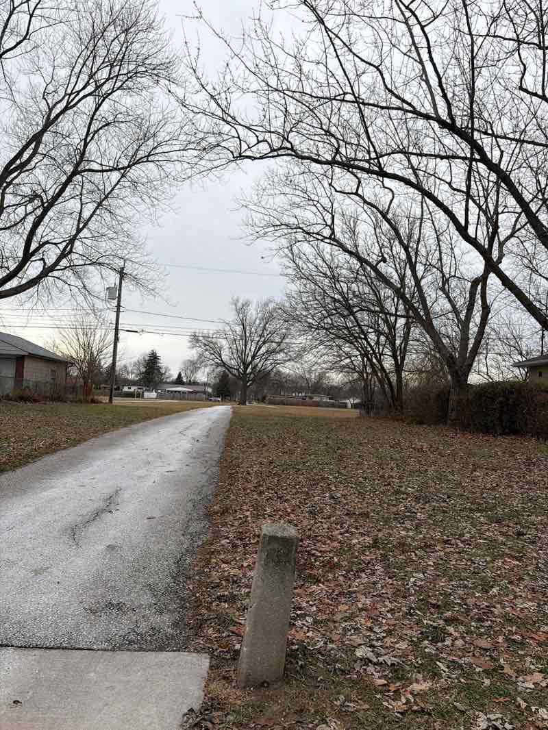 walking near me in Curry Park in winter
