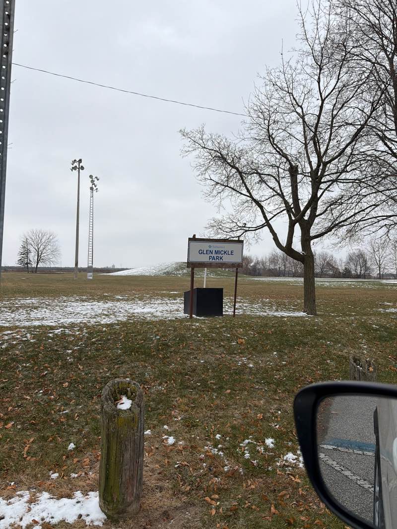 walking near me in Glen Mickle Park in winter