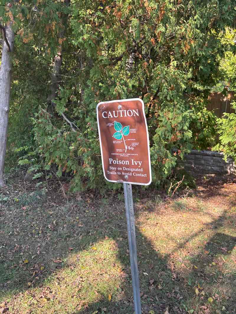 walking near me in Mid-Wood Oxley Park in winter