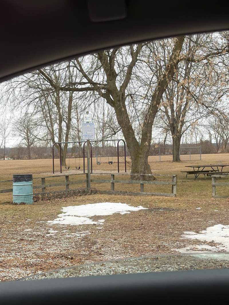 walking near me in Thompson Park in winter